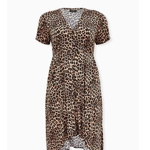 NWOT Leopard 🐆 Midi Dress